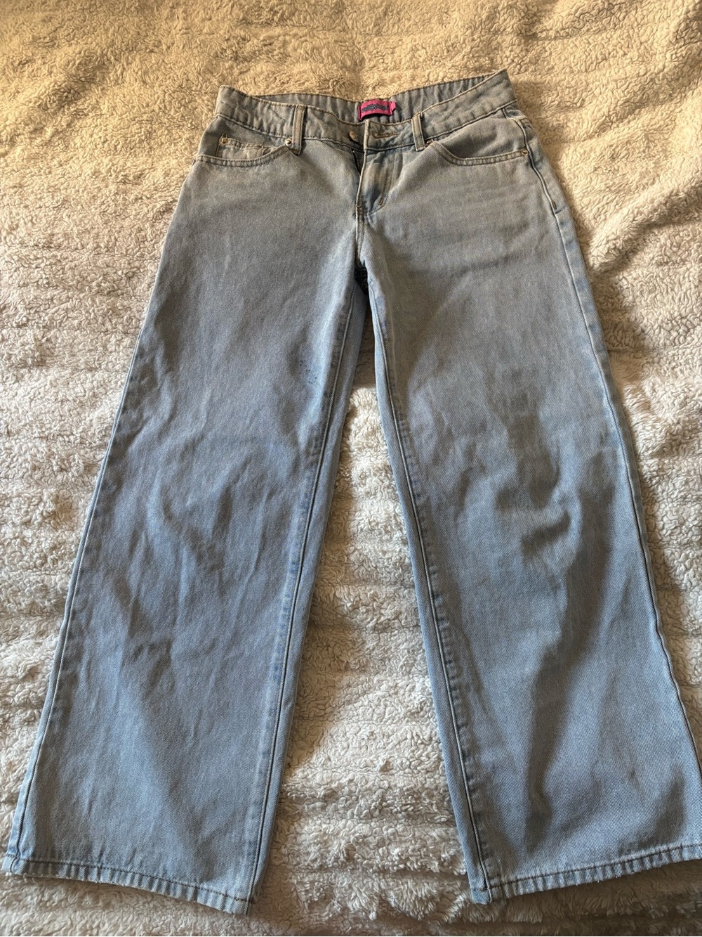 Edikted Light Wash Low Rise Baggy Jeans, Petite